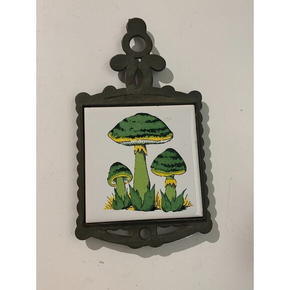 Vintage Mushroom 1970s Tile Trivets Made In Japan Cast Iron MCM Decor - Picture 1 of 4